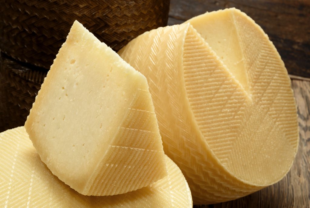 Queso manchego curado - Foto: Depositphoto